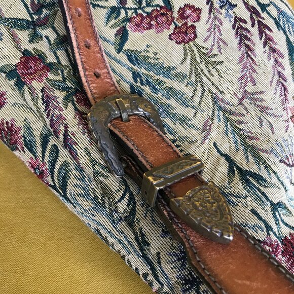 Handmade tapestry fanny pack/belt bag - Picture 10 of 10
